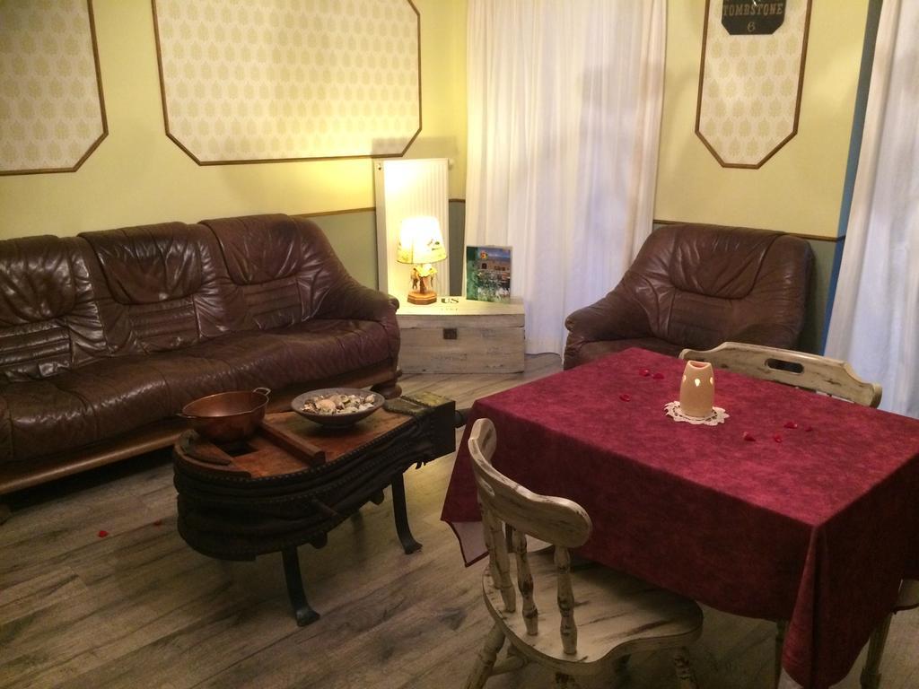 Guest House Western-City ショードフォンテーヌ エクステリア 写真